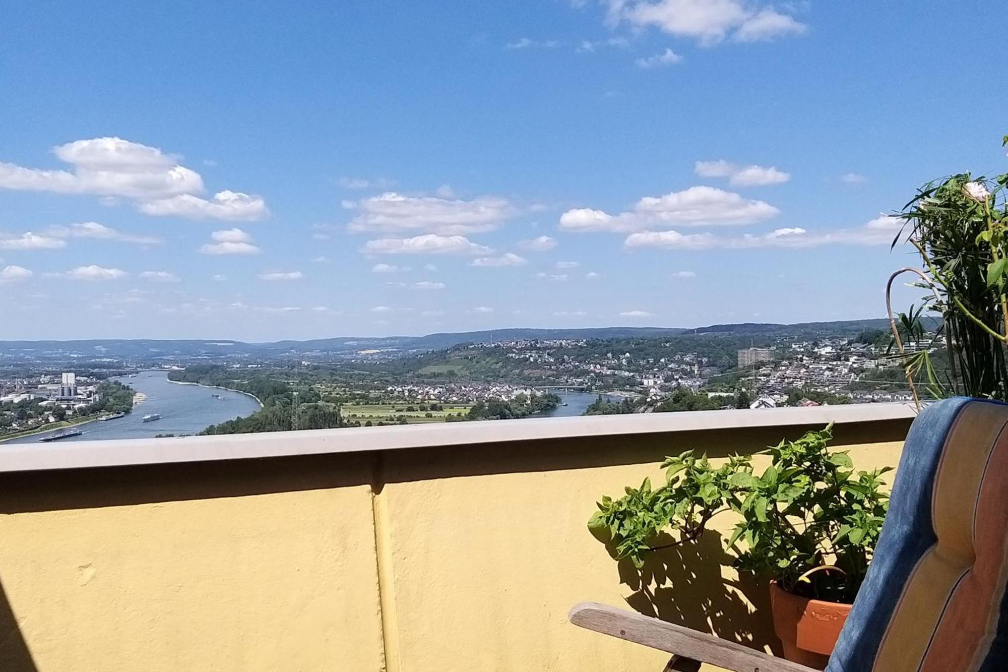 Rheinblick Am Rheinsteig Zur Festung Ehrenbreitstein Mit Balkon Und Sauna Urbar  Exteriör bild